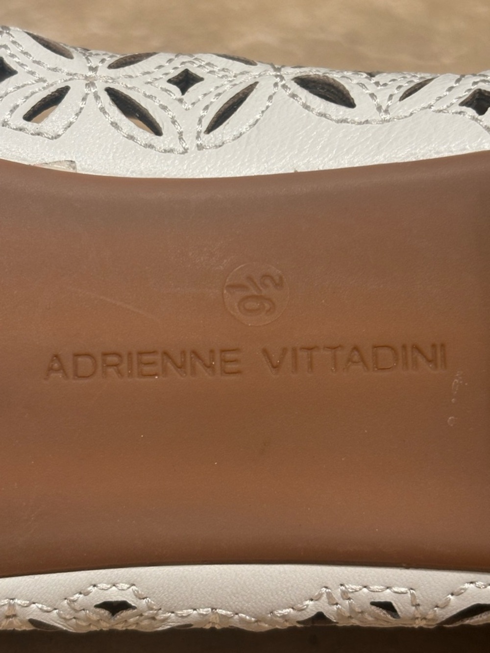 NWOT Adrienne Vittadini White Laser-Cut Pointed Toe Flats - Picture 9 of 9
